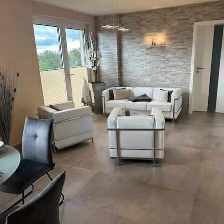 Palais -mehrgehtnicht-maisonette *