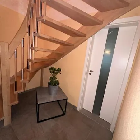 Palais -mehrgehtnicht-maisonette * Grossweitzschen