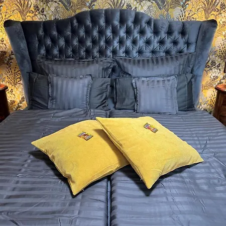 Palais -mehrgehtnicht-maisonette Grossweitzschen