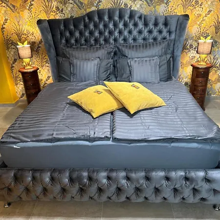 Palais -mehrgehtnicht-maisonette *