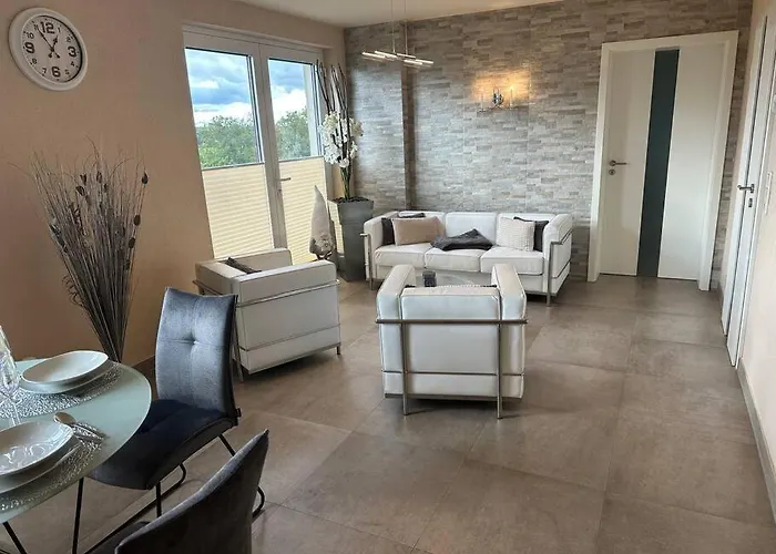 Palais -mehrgehtnicht-maisonette *