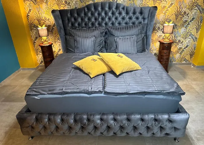 Palais -mehrgehtnicht-maisonette *